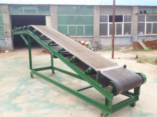 皮帶輸送機(jī)